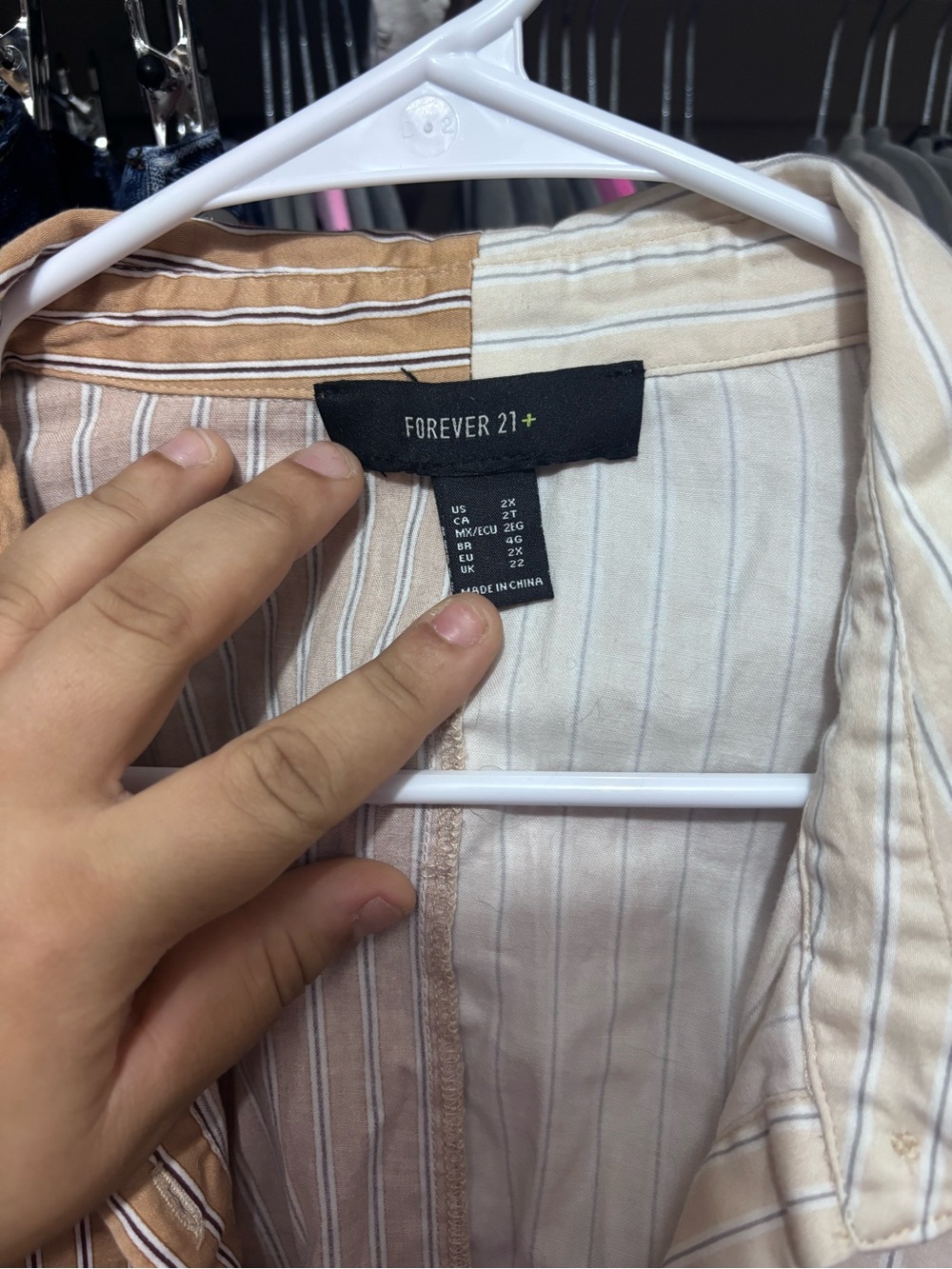 Forever 21+ Two-Tone Striped Button-Up Shirt in Beige & Cream